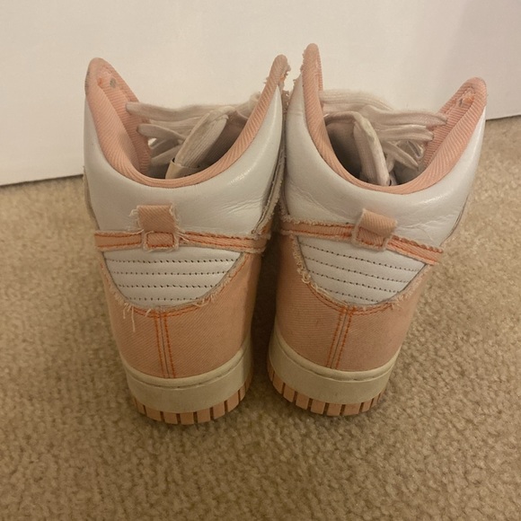 nike high top dunks - Picture 3 of 3